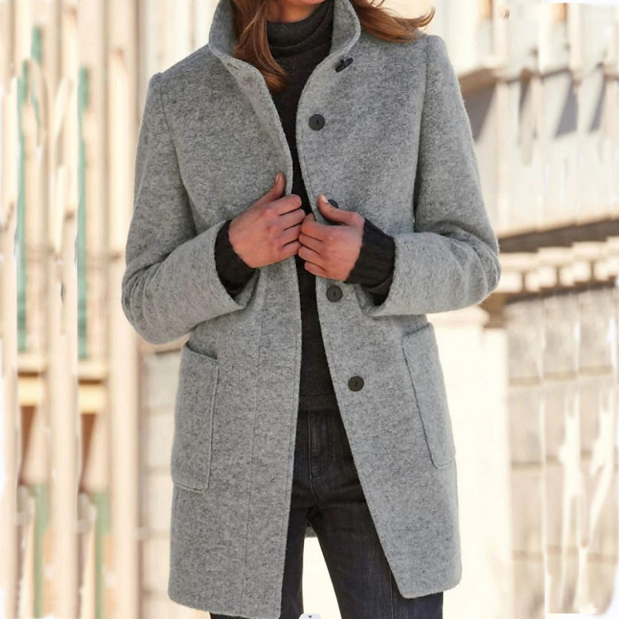 Elegant Women's Coat with Buttons – Stylish and Timeless Long Model