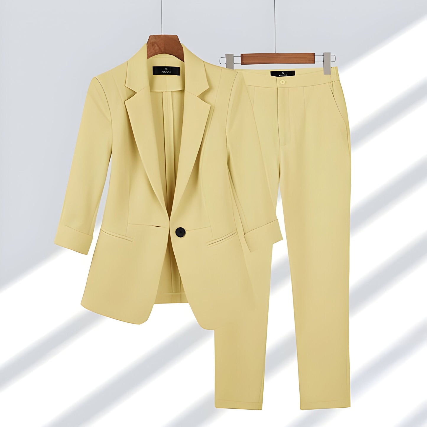 Dames Blazer en Broek Set – Elegant & Getailleerd Pak voor Elke Gelegenheid