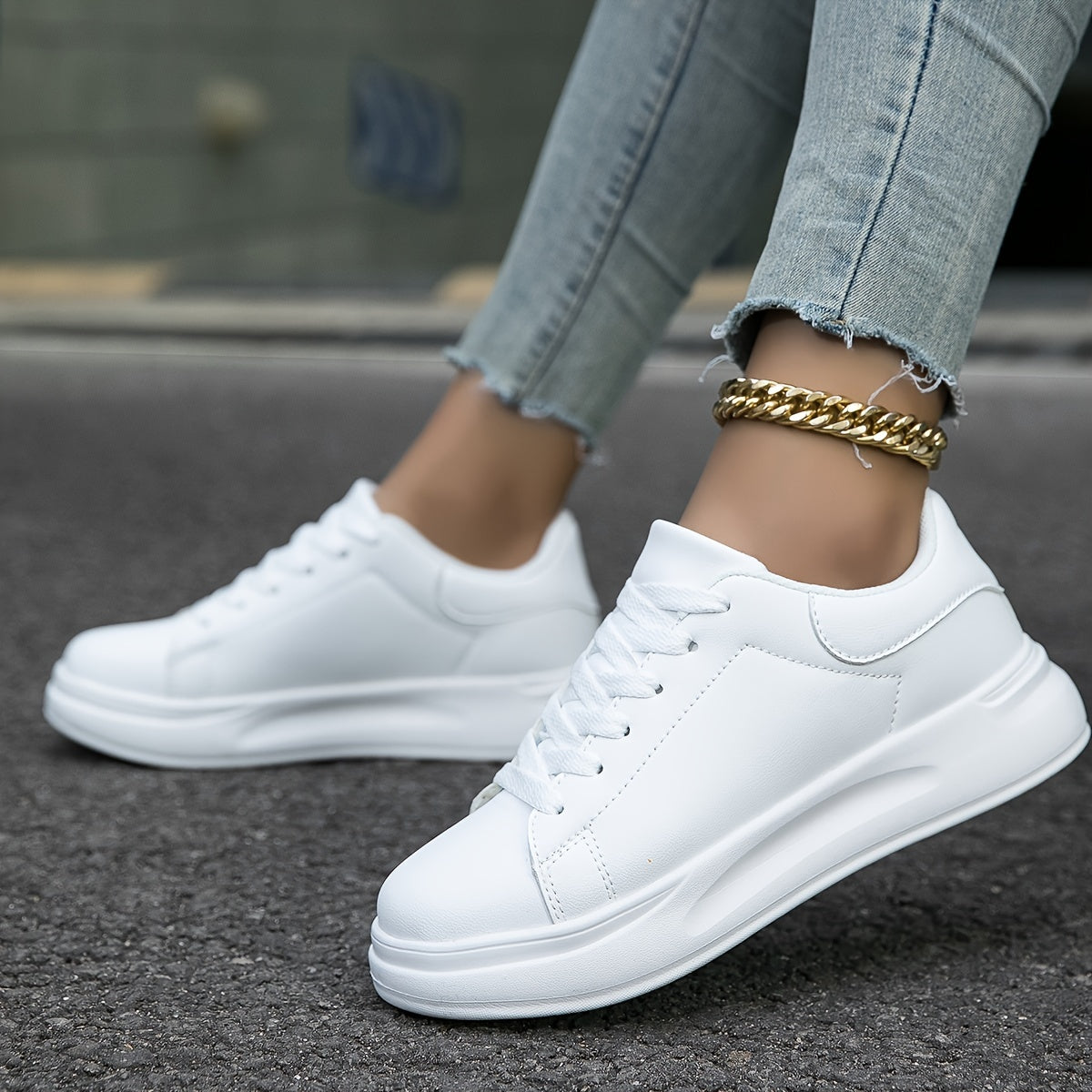 Women's Sneakers in White Leather – Timeless, Comfortable & Versatile