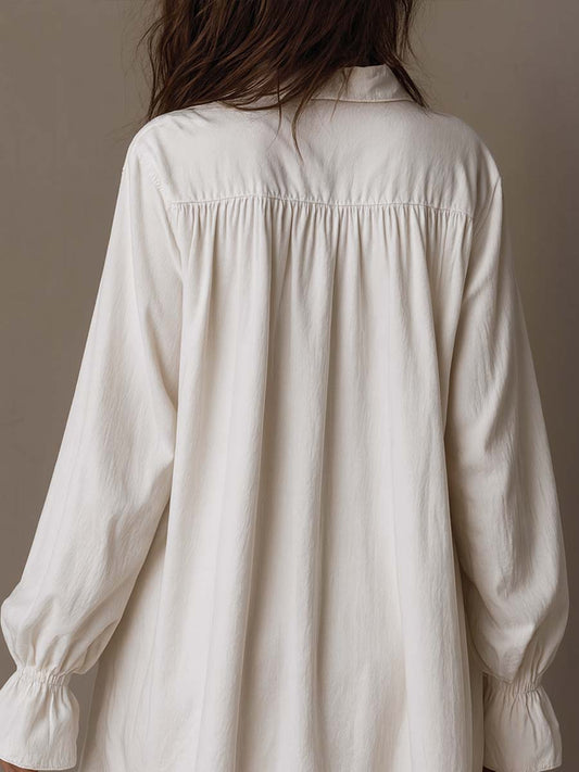 Aurélia – Dames Kanten Mini Jurk met Lange Mouwen en Asymmetrische Zoom