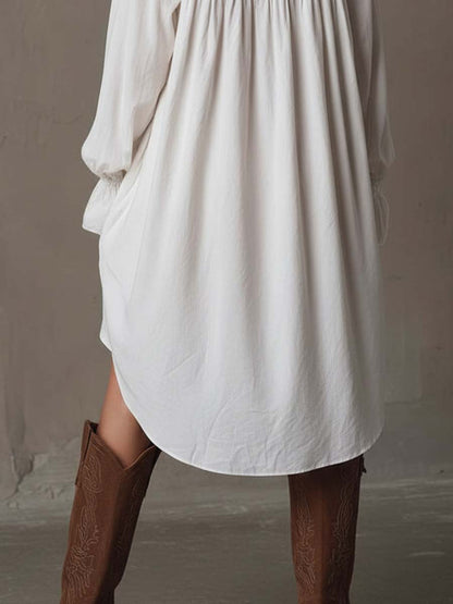 Aurélia – Dames Kanten Mini Jurk met Lange Mouwen en Asymmetrische Zoom