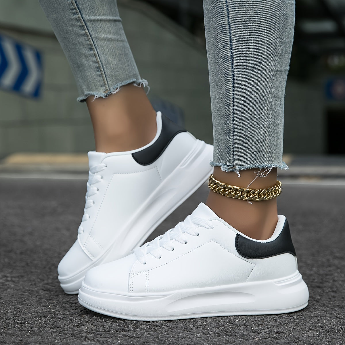 Women's Sneakers in White Leather – Timeless, Comfortable & Versatile