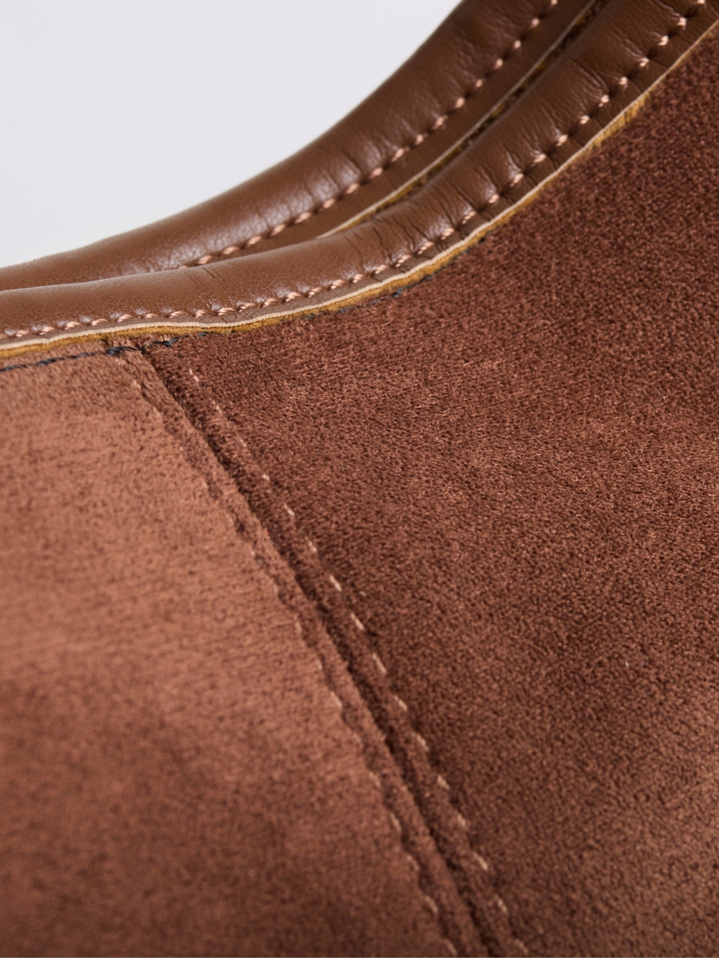 Halfronde Vegan Leren Tote Tas – Stijlvol, Praktisch & Duurzaam