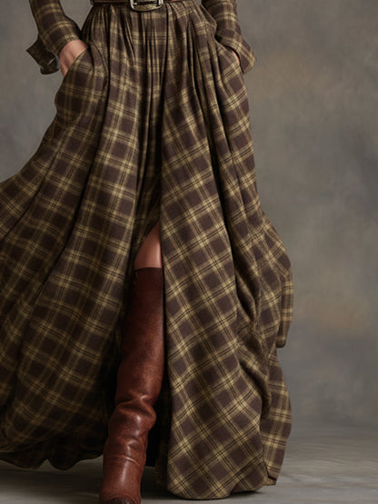 Damen Maxikleid mit Reverskragen und rotbraunem Karomuster inklusive Gürtel