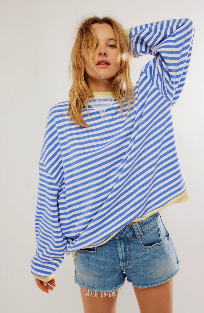 Oversized Striped Women's Sweater – Comfortable, Timeless & Stylish