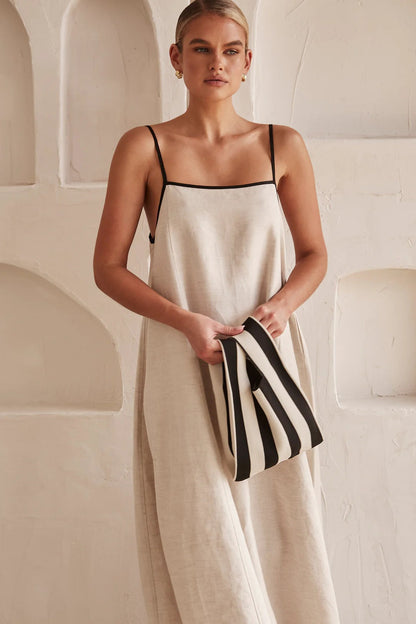Sienna | Minimalistische Linnen Maxi Jurk met Spaghettibandjes