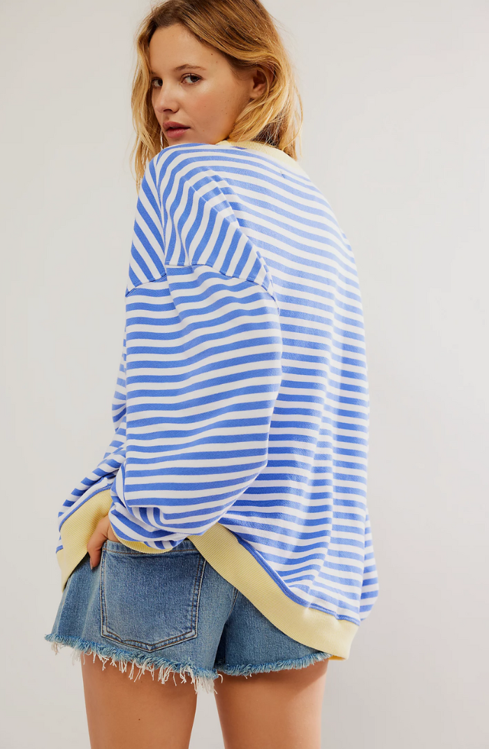 Oversized Striped Women's Sweater – Comfortable, Timeless & Stylish