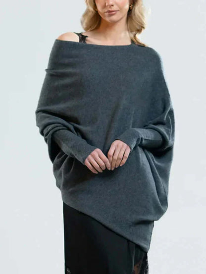 Asymmetrischer Damenpullover mit Rollkragen und Drapierungseffekt