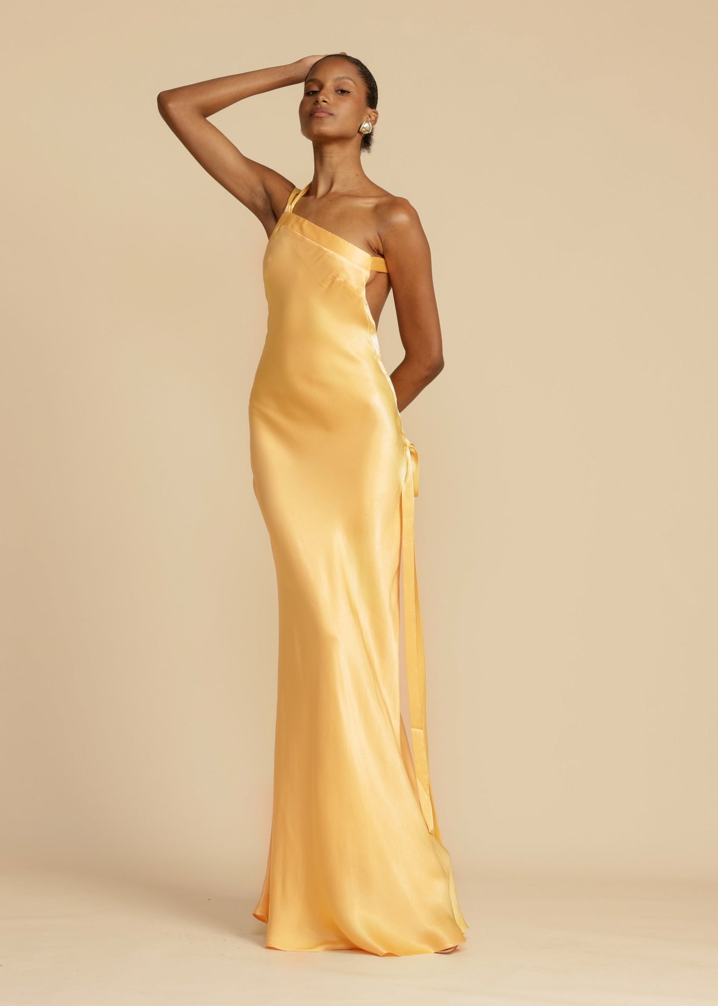 Dames Satijnen Maxi Jurk | One Shoulder & Elegant
