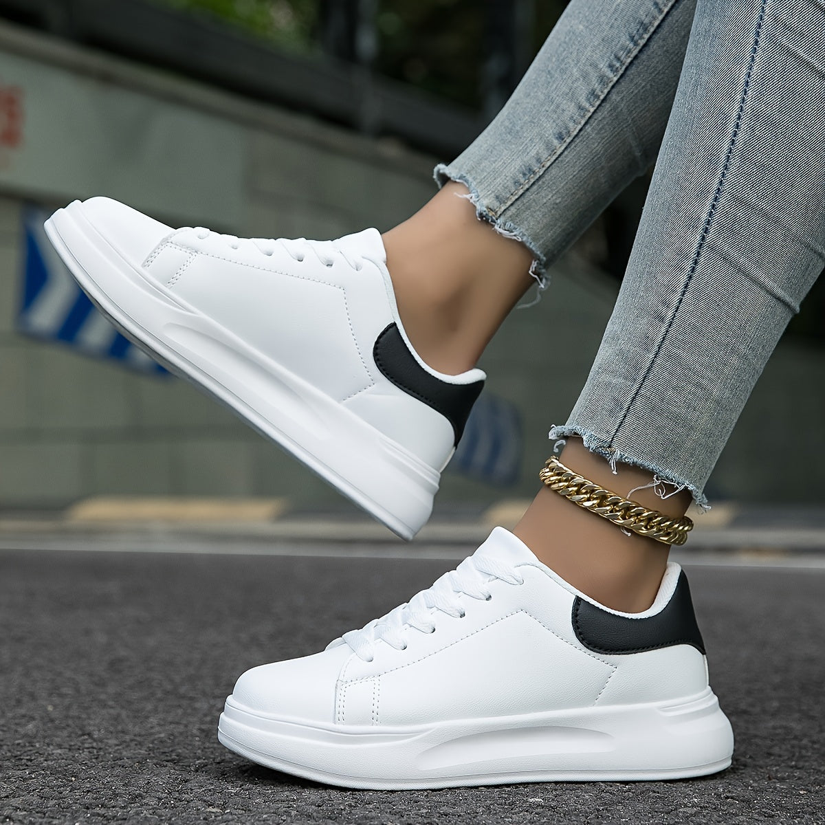 Women's Sneakers in White Leather – Timeless, Comfortable & Versatile