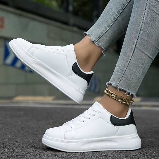 Women's Sneakers in White Leather – Timeless, Comfortable & Versatile