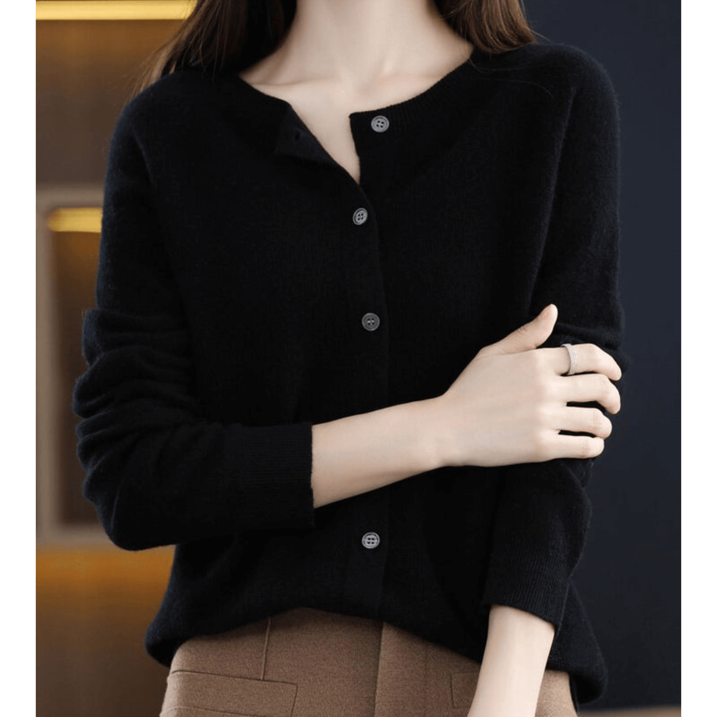 Ladies Fine Knit Cardigan with Round Neck – Woolly Look