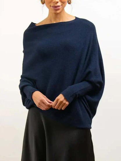 Asymmetrischer Damenpullover mit Rollkragen und Drapierungseffekt