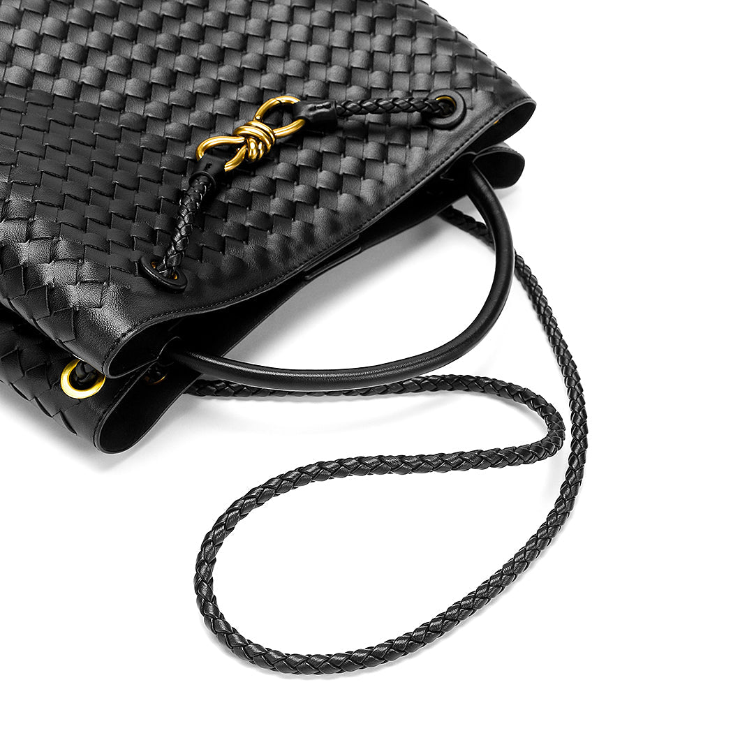 Luxury Shoulder Bag for Women – Elegant, Durable & Versatile