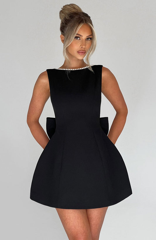 Elara Mini Jurk | Elegante Pasvorm & Moderne Structuur