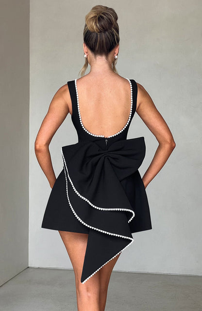 Elara Mini Jurk | Elegante Pasvorm & Moderne Structuur