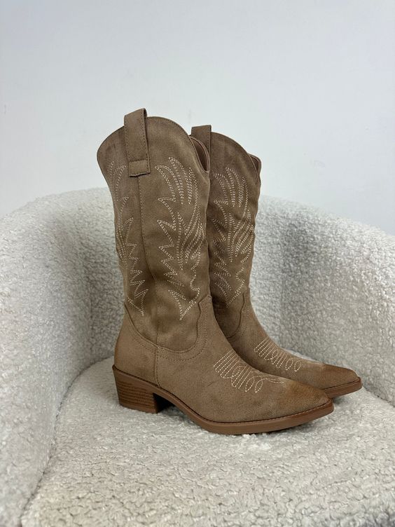 Western Enkellaarsjes Dames met Hak – Casual & Stijlvol