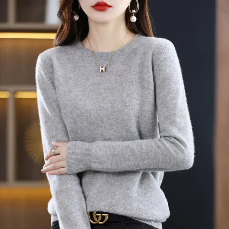 Women's Sweater of 100% Cashmere – Classic Round Neck & Timeless Elegance