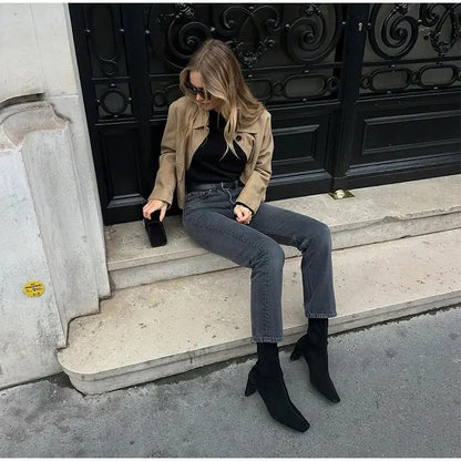 Dames Suède Jas – Korte Stijl met Knopen en Tailored Pasvorm