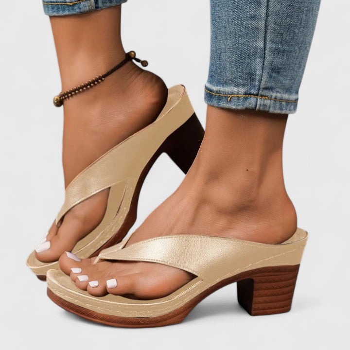 Dames Sandalen met Blokhak en Kruisband – Comfortabele Elegante Zomerschoenen-Schoenen – Dames – Sandalen – Sandalen met Blokhak-Myna Mode-Goud-US 5 - UK 3-Myna Mode
