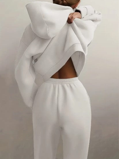 Women's Tracksuit with Hoodie and Long Sleeves – Casual & Comfortable