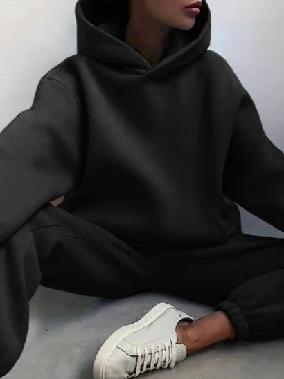 Women's Tracksuit with Hoodie and Long Sleeves – Casual & Comfortable