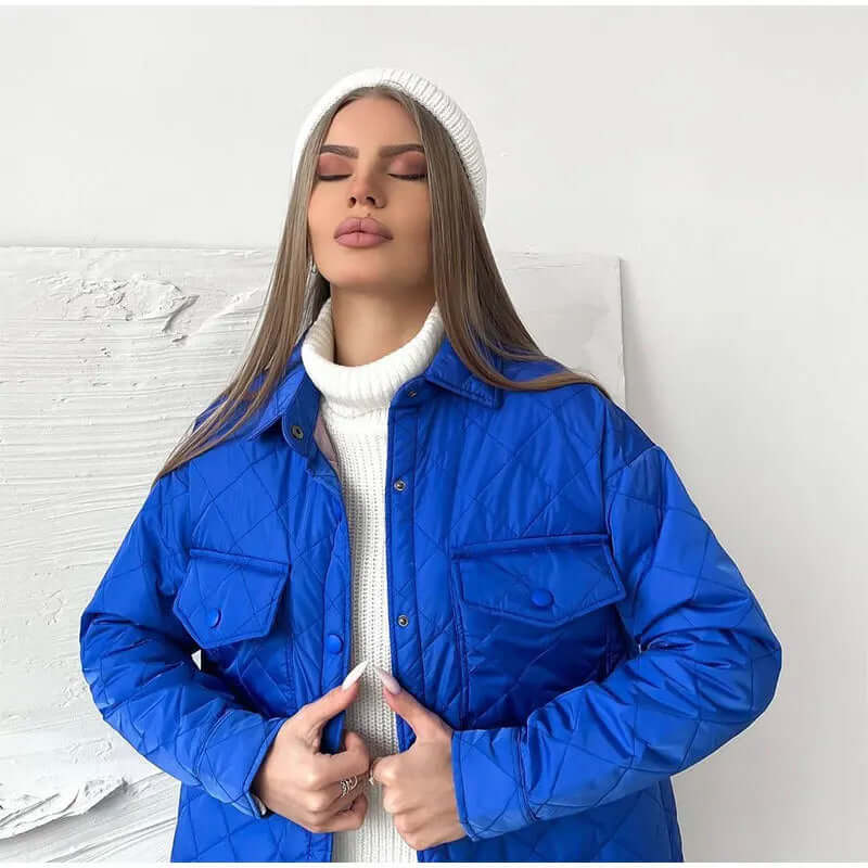 Klassieke Gewatteerde Damesjas met Drukknoopsluiting en Tailleceintuur