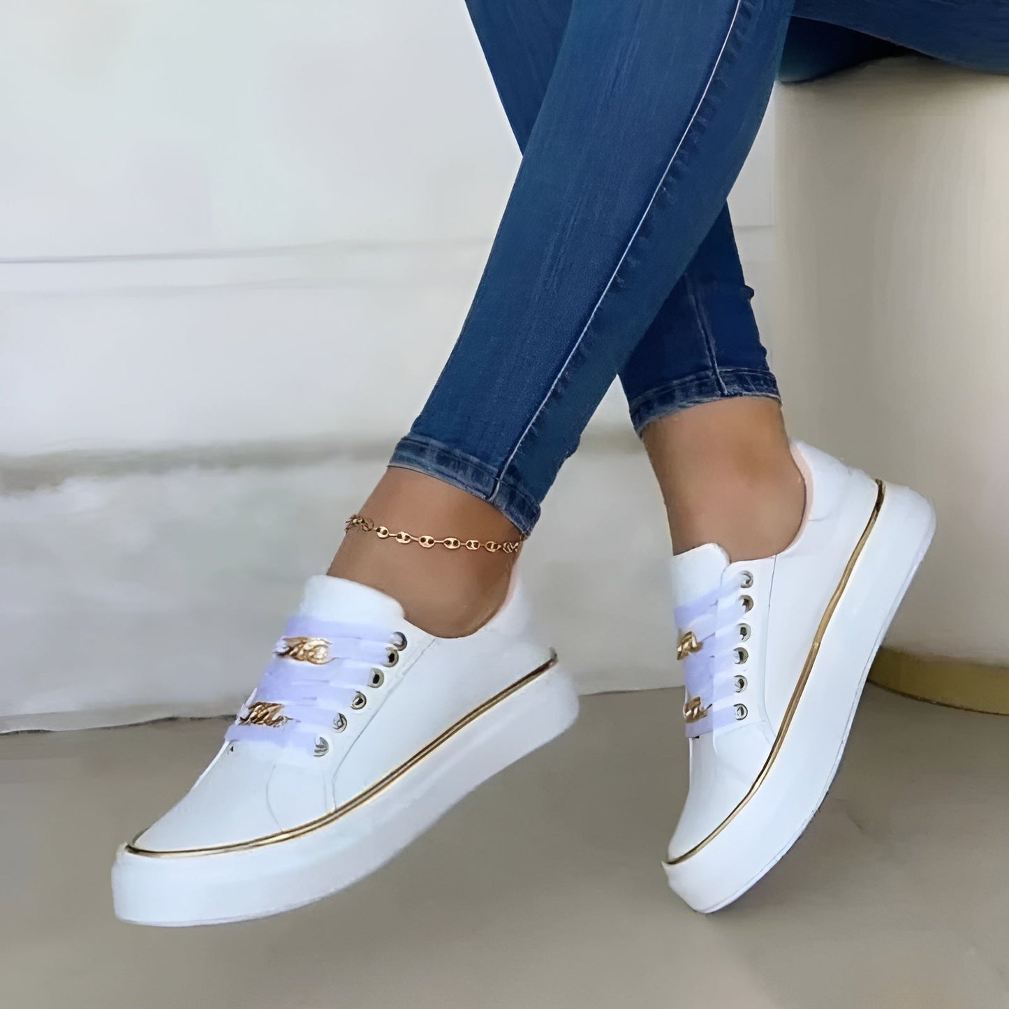 Women's Platform Sneakers with Chain Detail – Casual Shoes for Everyday Use
