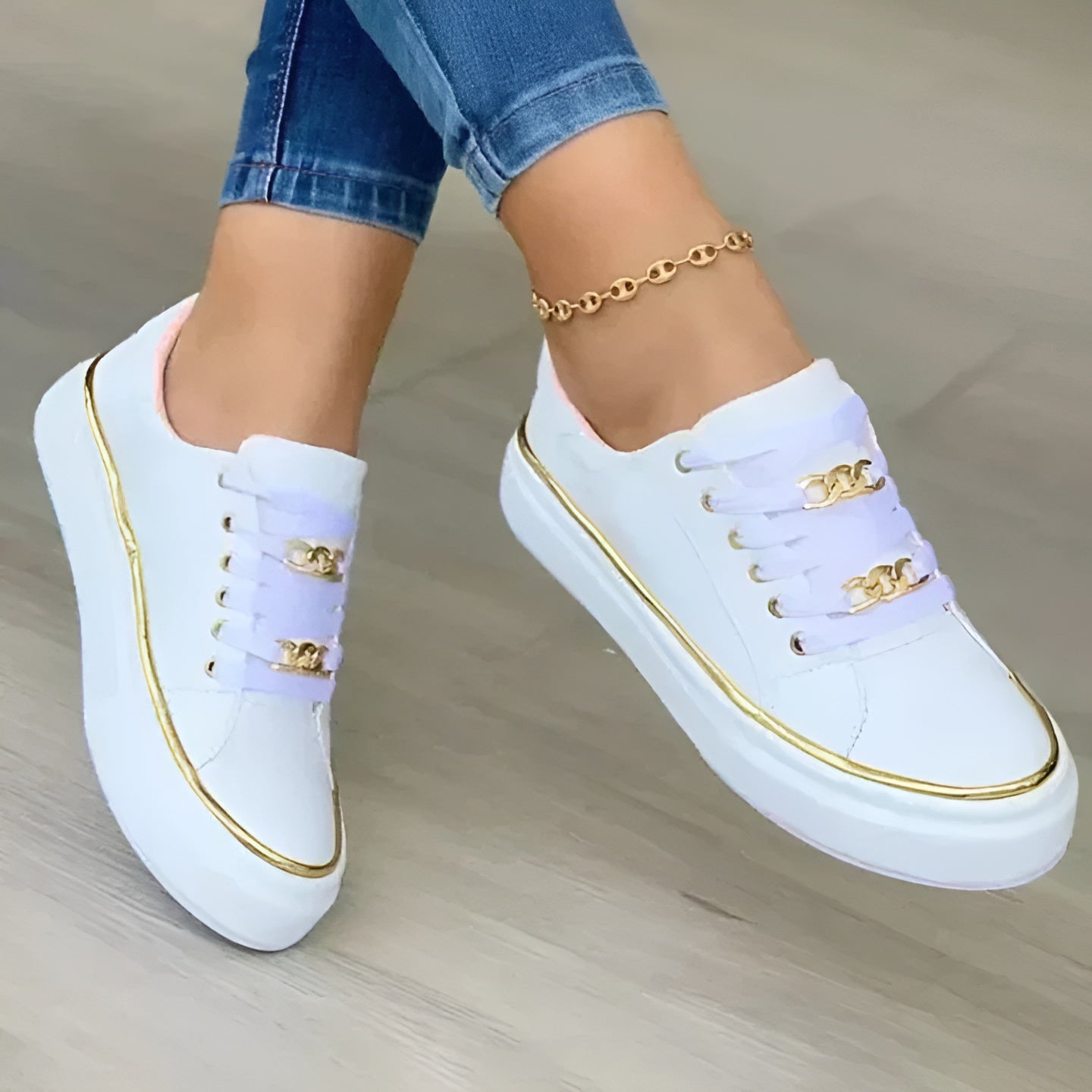 Women's Platform Sneakers with Chain Detail – Casual Shoes for Everyday Use