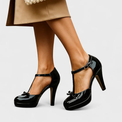 Dames T-Band Pumps met Strikdetail | Elegante Hoge Hak & Verfijnde Pasvorm-Schoenen – Dames – Pumps – Hoge Hak Pumps-Myna Mode-Zwart-US 5 - UK 3-Myna Mode
