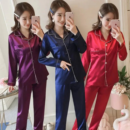 Zijdezachte Dames Pyjama Set – Klassiek & Comfortabel