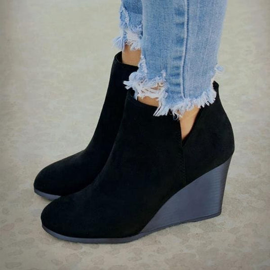 Elegant Women's Ankle Boots with Heel – Suede Look & Timeless Style