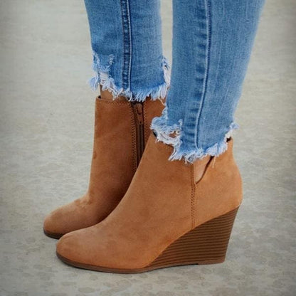 Elegant Women's Ankle Boots with Heel – Suede Look & Timeless Style