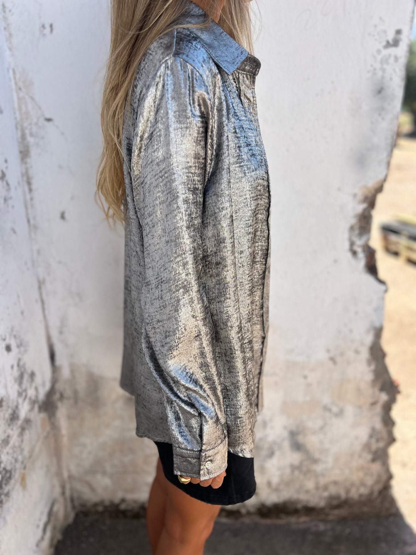 Dames Blouse – Oversized Shirt met Glanzende Textuur – Casual & Chic