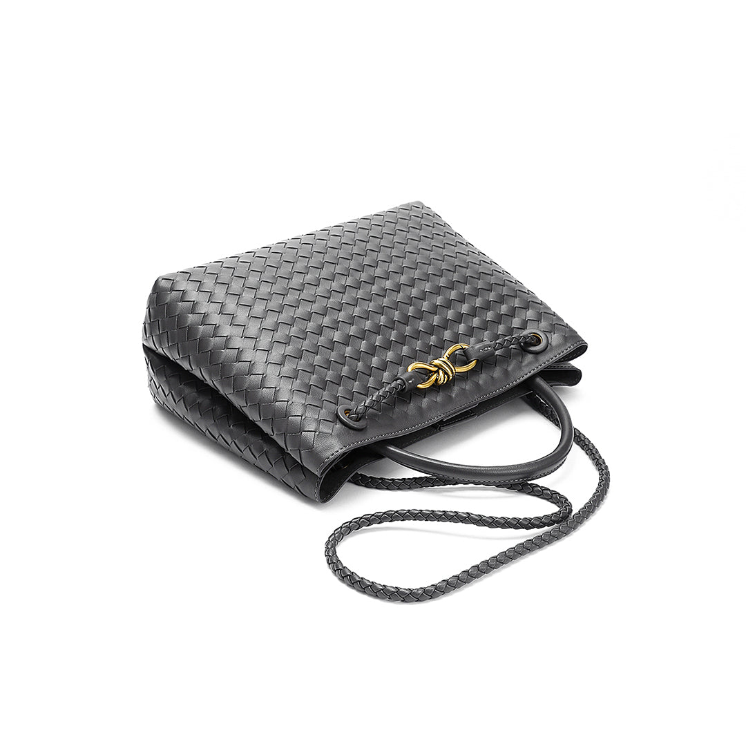 Luxury Shoulder Bag for Women – Elegant, Durable & Versatile