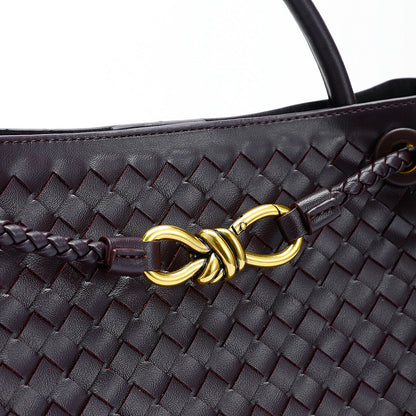 Luxury Shoulder Bag for Women – Elegant, Durable & Versatile