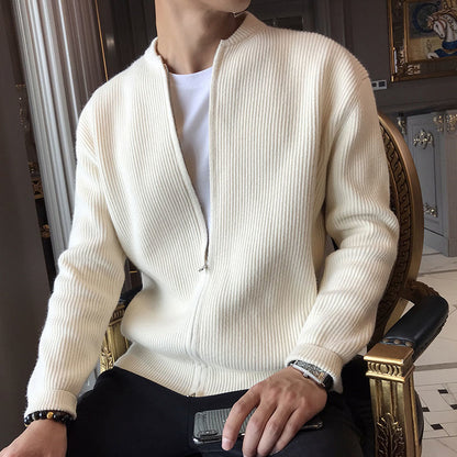Men's Sweater with Soft Texture and Long Sleeves