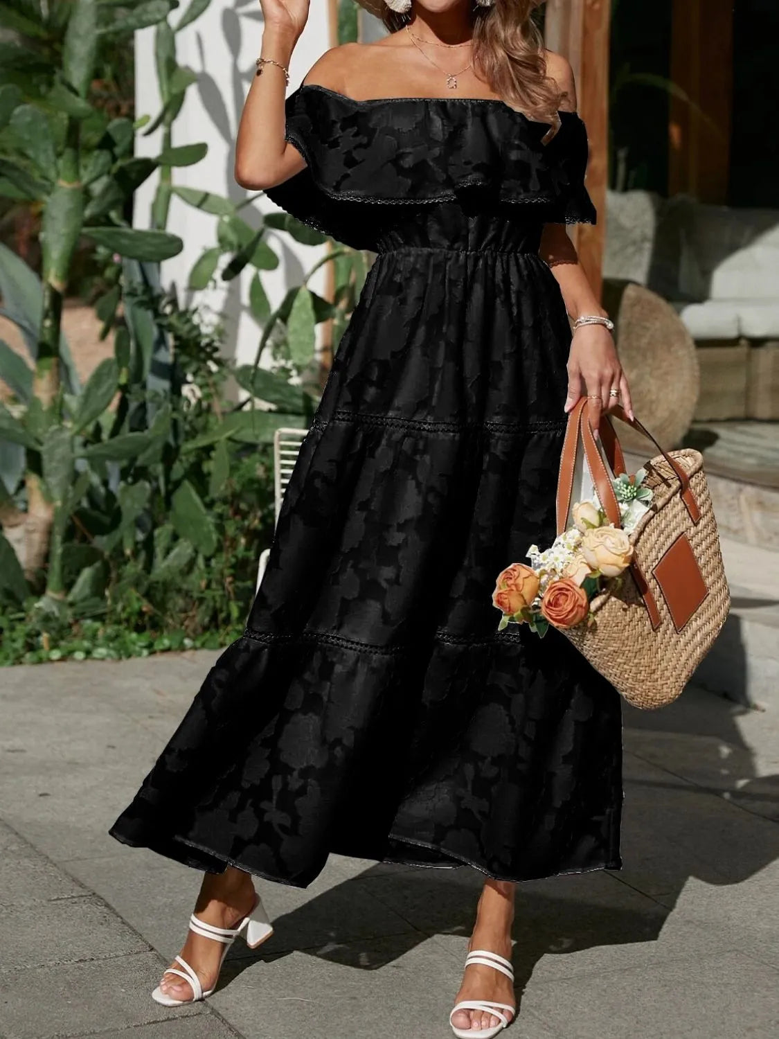 Off Shoulder Maxi Jurk | Luchtige Zomer Jurk met Ruffle Details & Elegante Flow