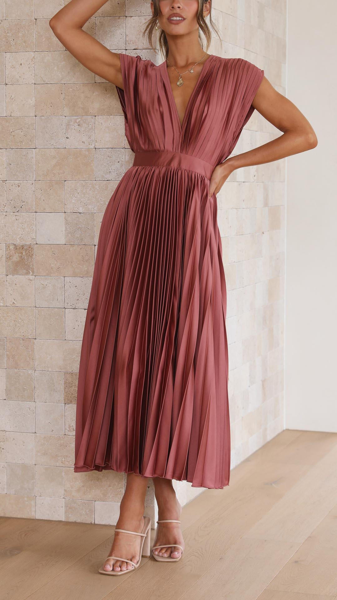 Elena | Elegante Geplooide Midi Jurk voor Bruiloften en Feesten